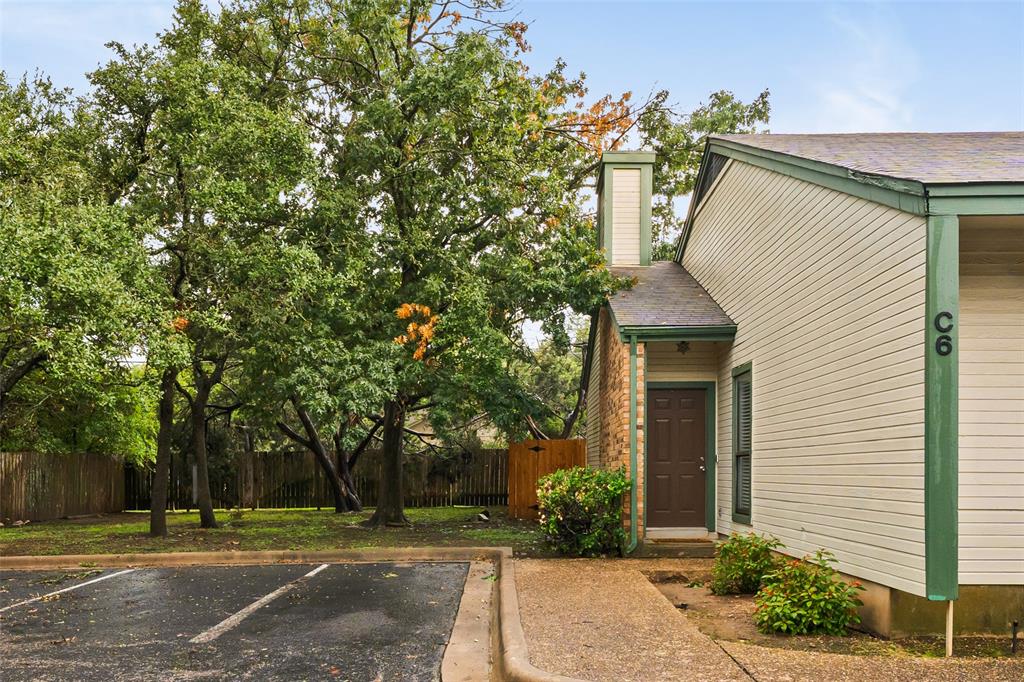 6501 Columbia Oaks CT # 6