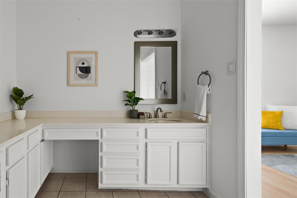 6501 Columbia Oaks CT # 6