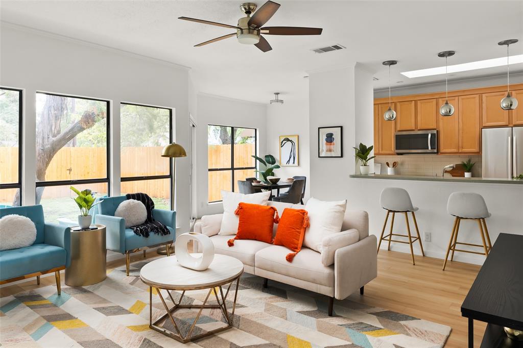 6501 Columbia Oaks CT # 6