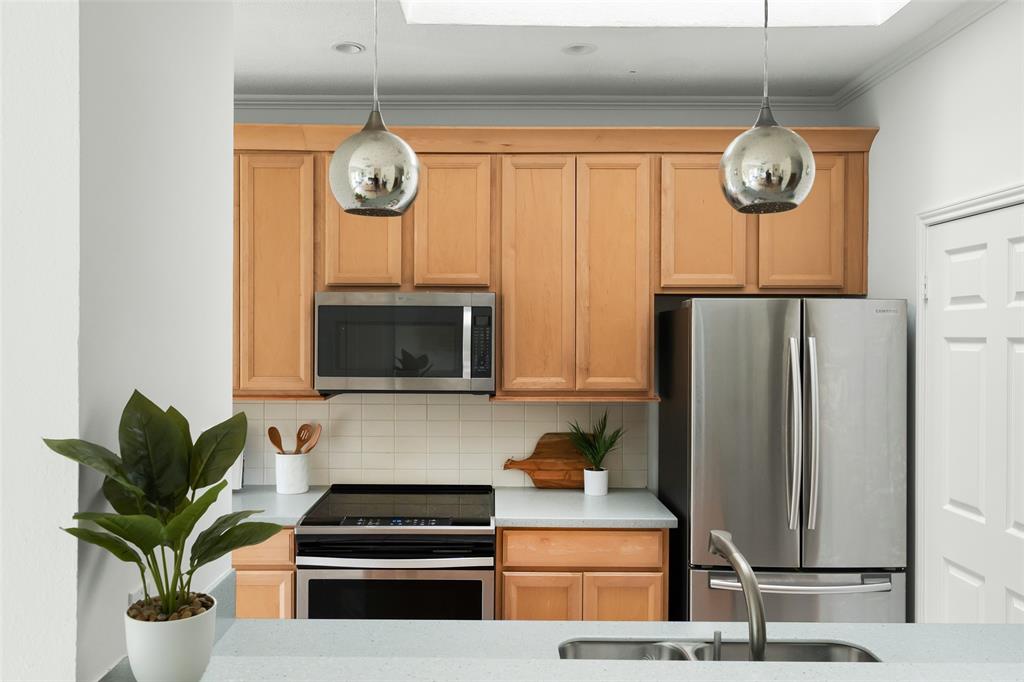 6501 Columbia Oaks CT # 6