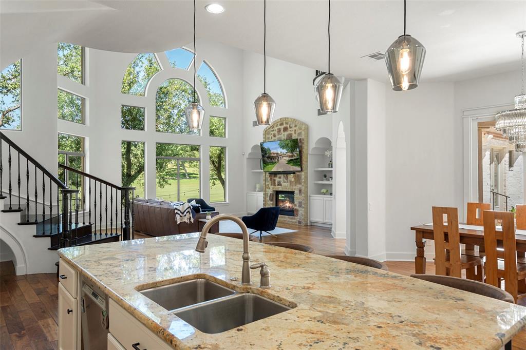 64 Tiburon DR