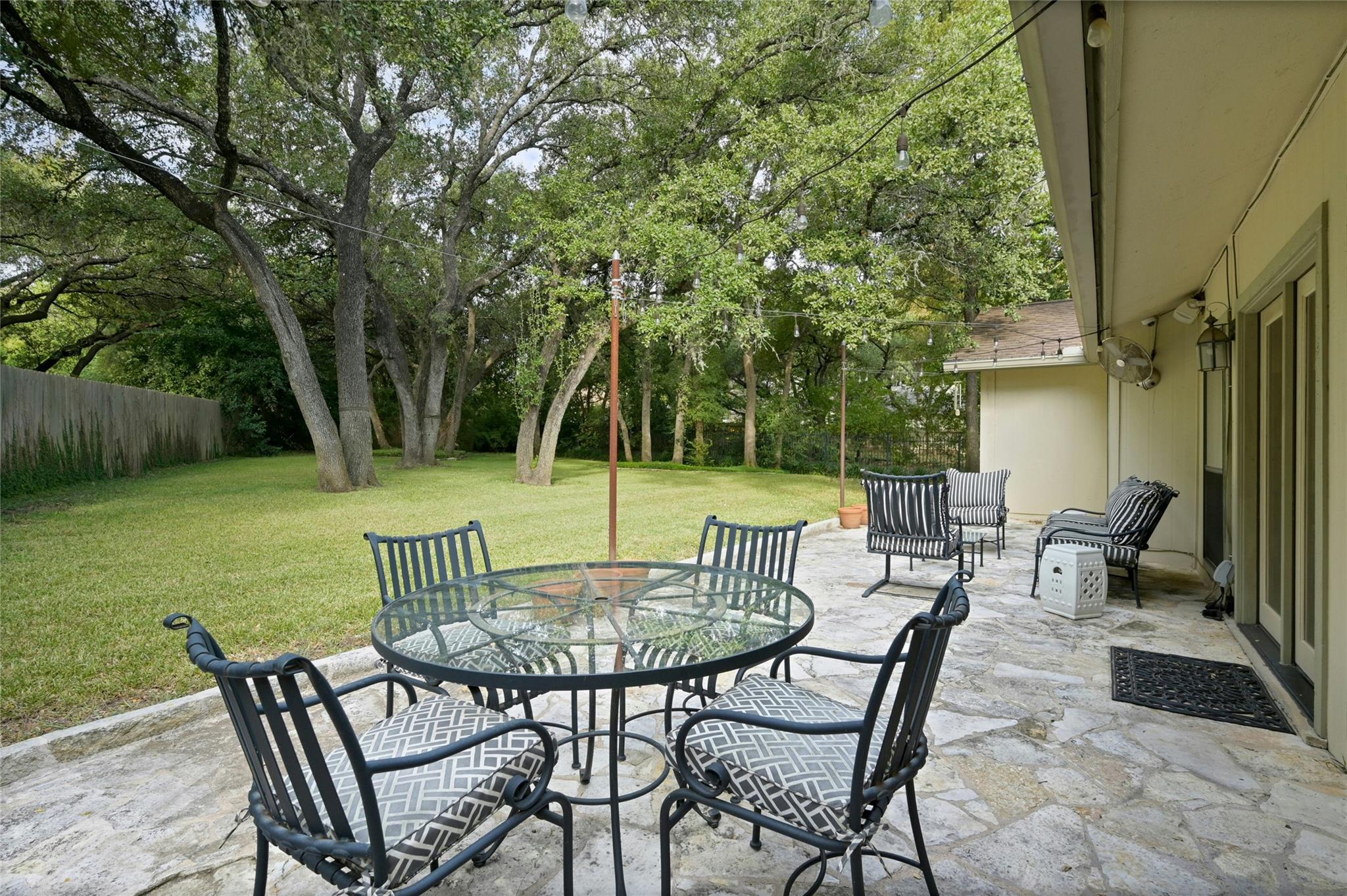 3117 Thousand Oaks DR