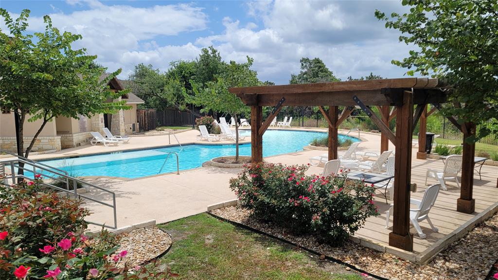 3207 SCENIC VALLEY DR