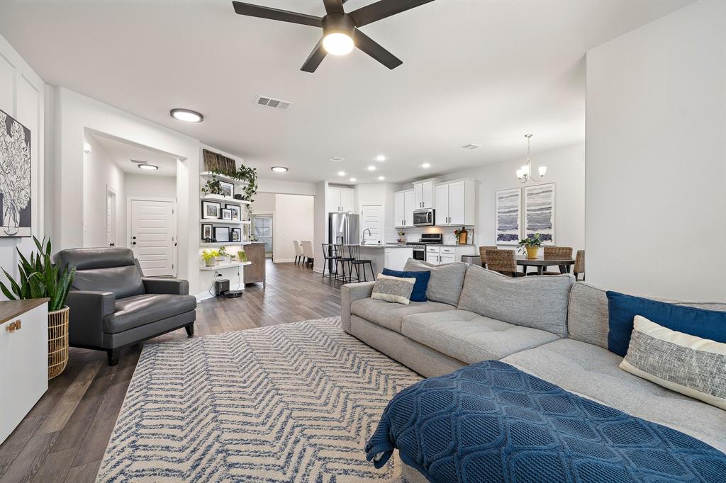 3207 SCENIC VALLEY DR