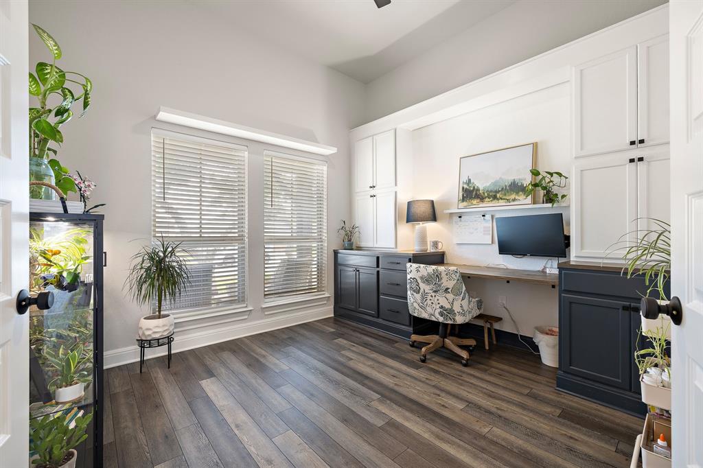 3207 SCENIC VALLEY DR