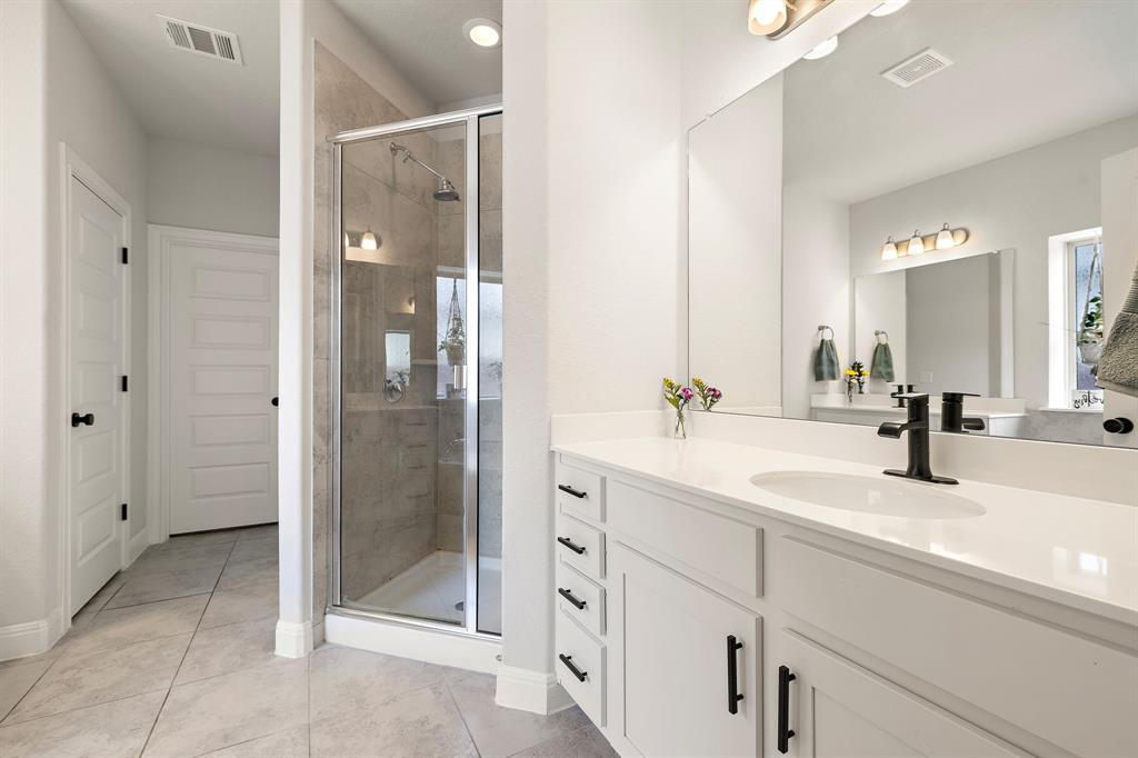 3207 SCENIC VALLEY DR