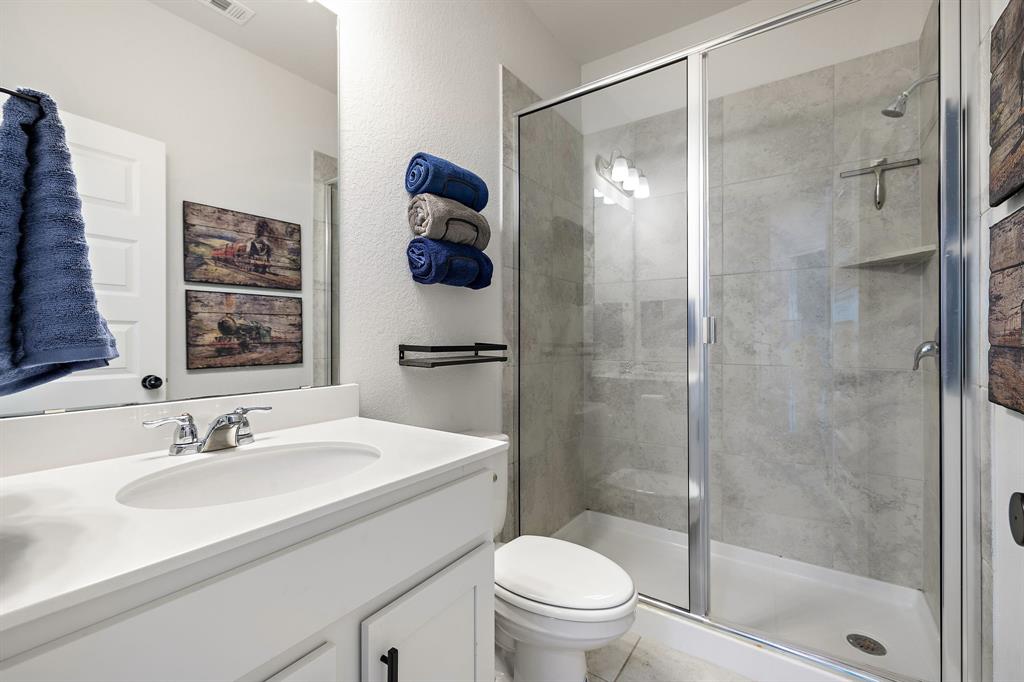 3207 SCENIC VALLEY DR