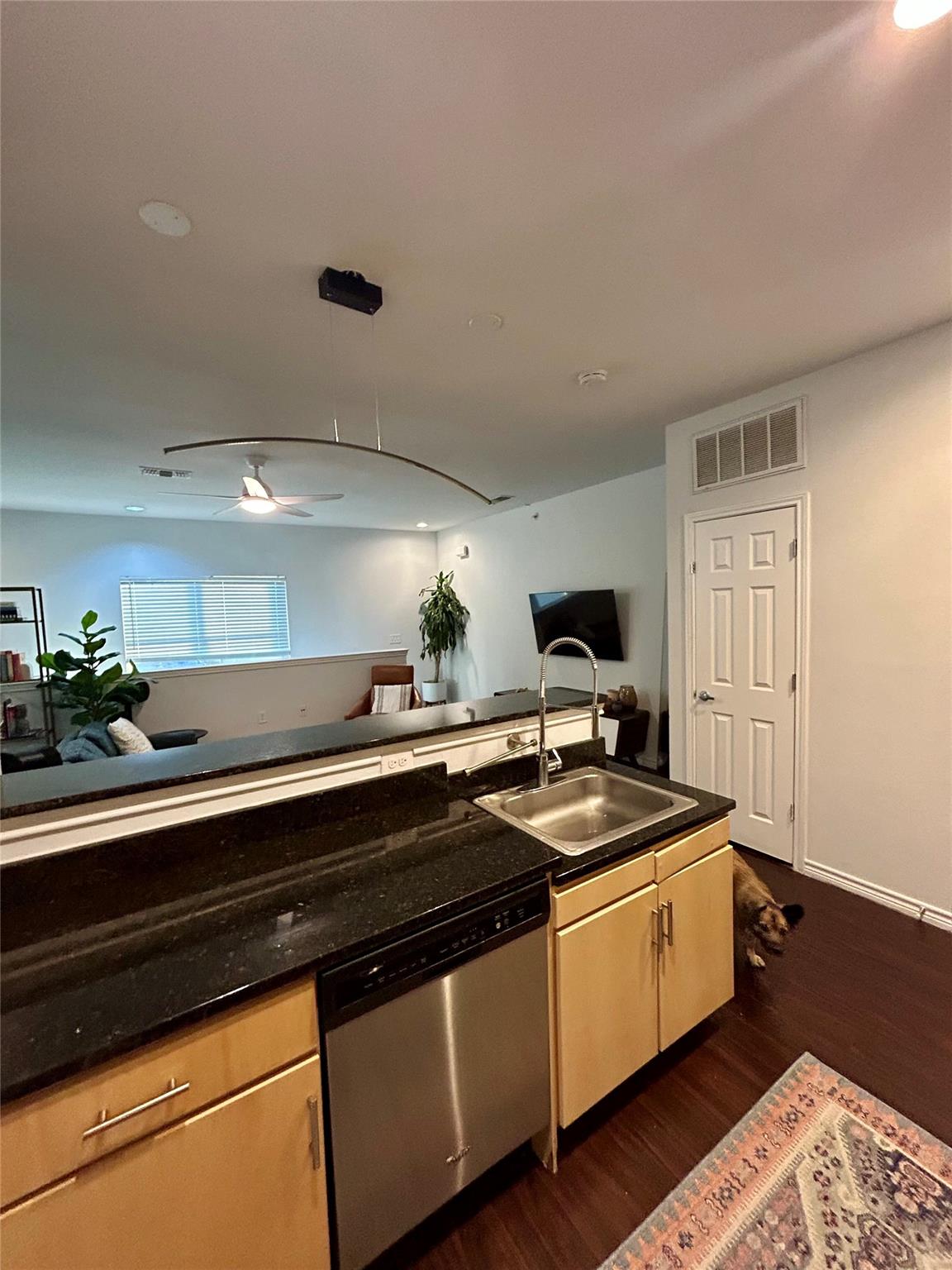 2606 Wilson ST # 601