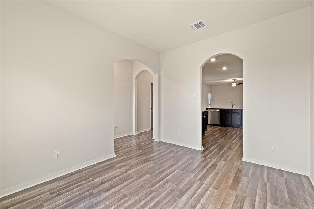 120 Continental Ave
