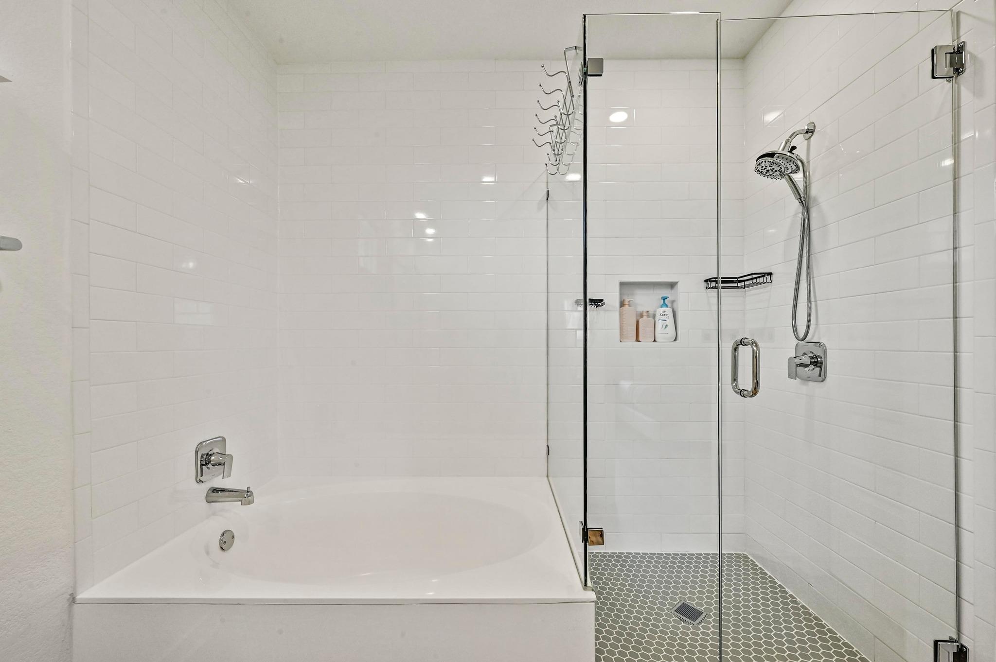 2037 Wilsons Warbler DR