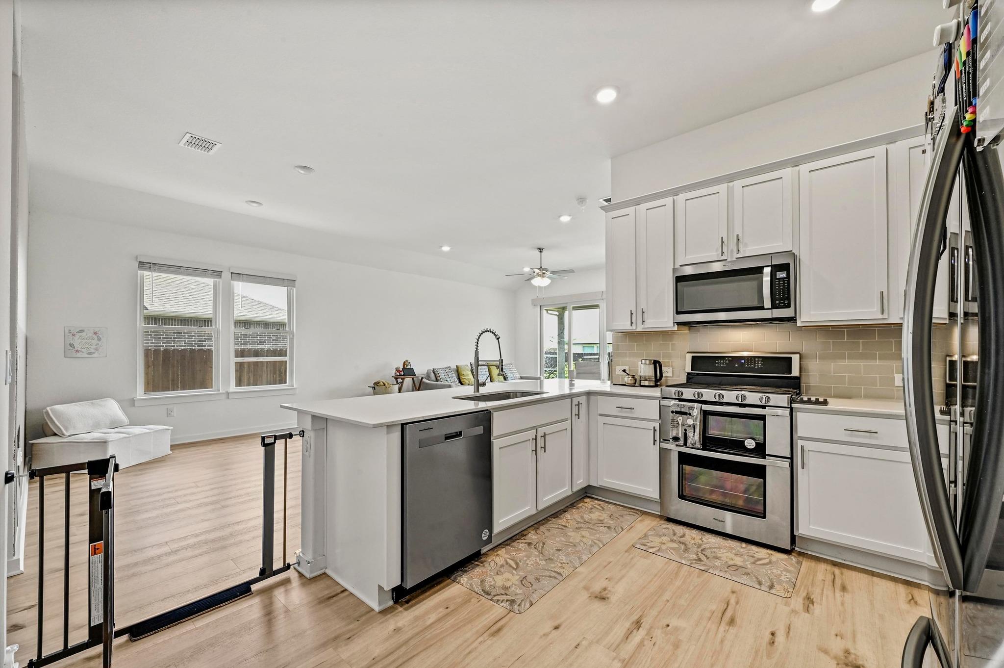 2037 Wilsons Warbler DR