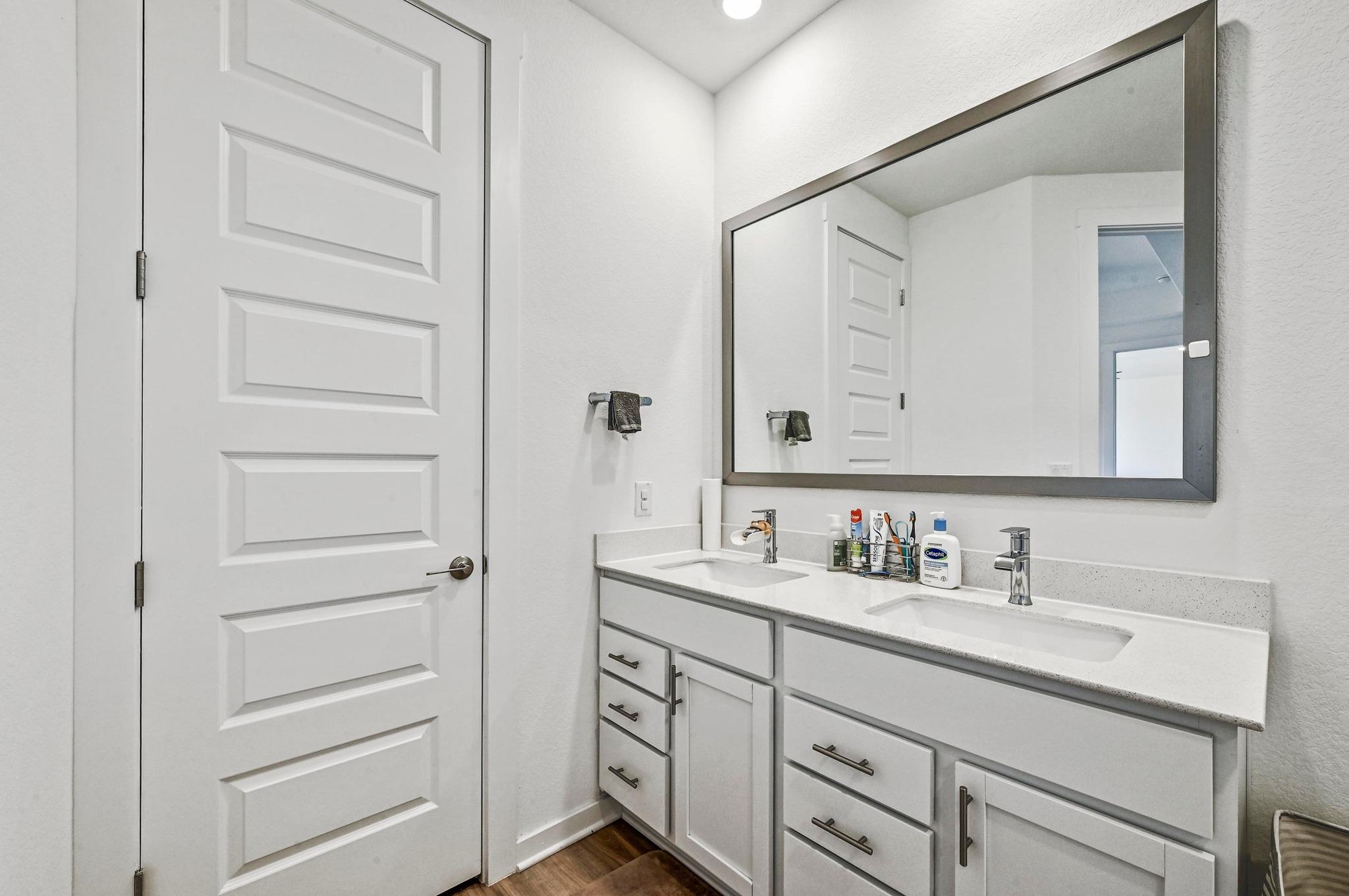 2037 Wilsons Warbler DR