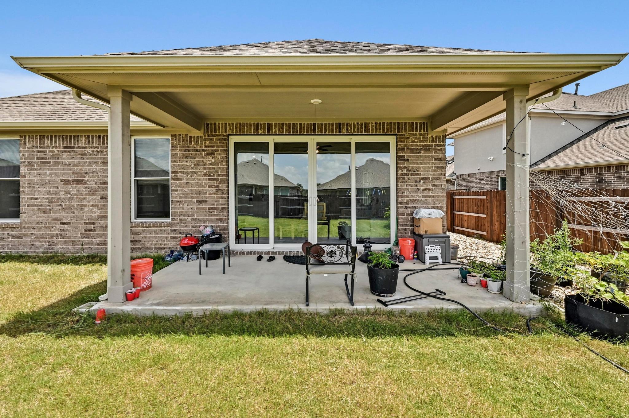 2037 Wilsons Warbler DR