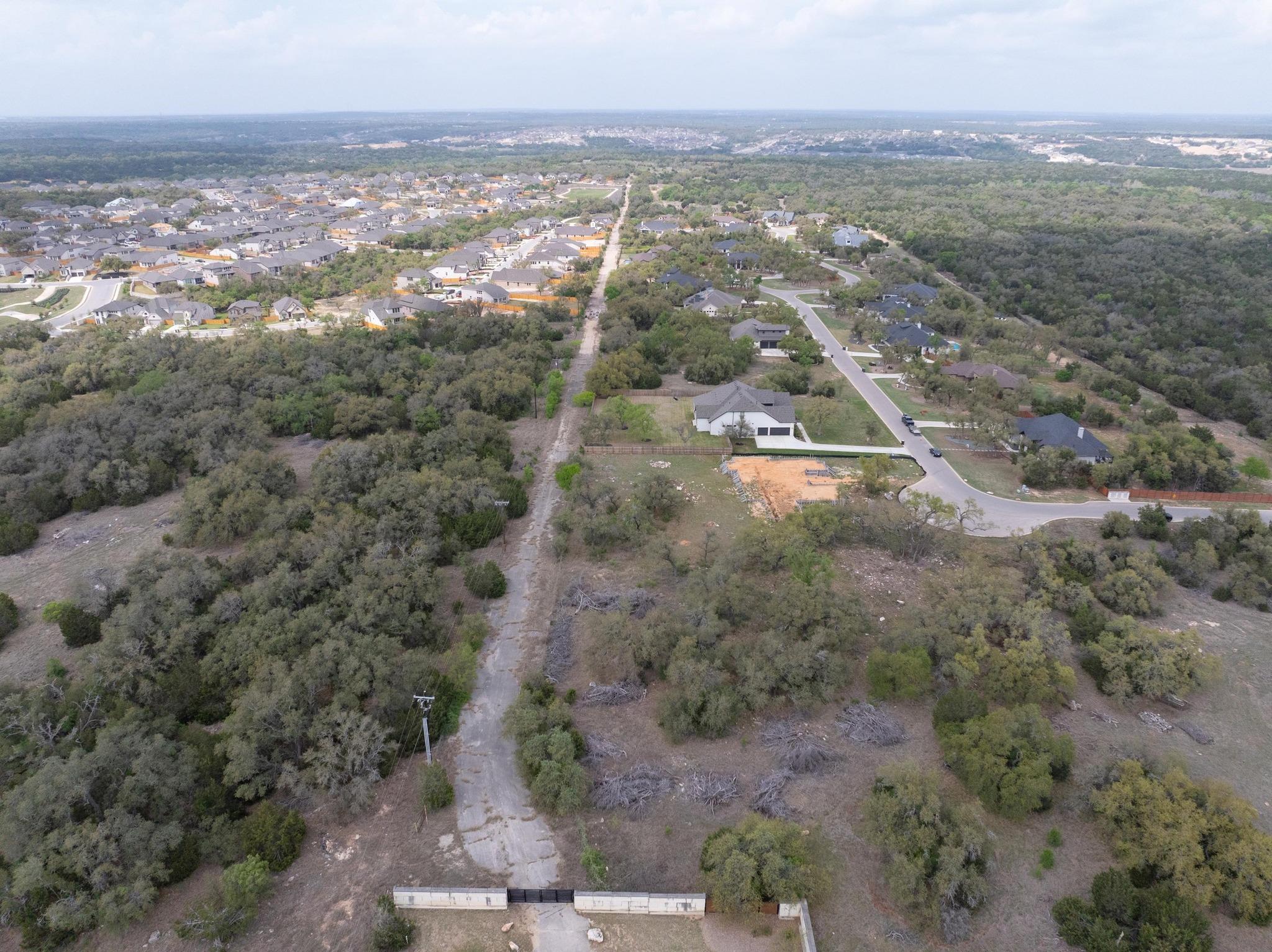 302 Shelf Rock RD