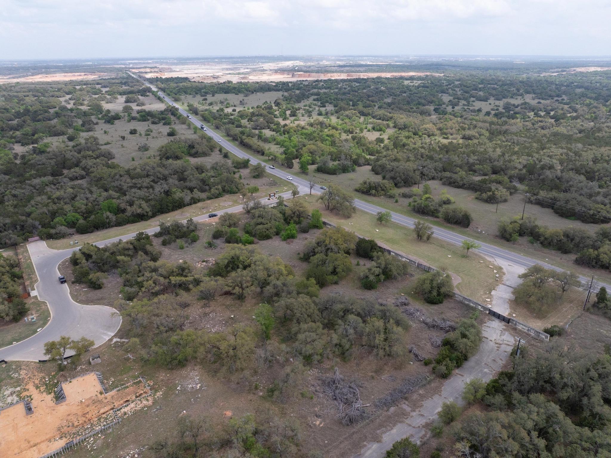302 Shelf Rock RD