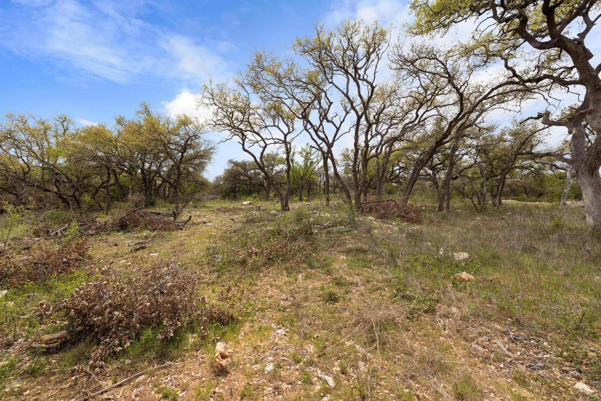 302 Shelf Rock RD