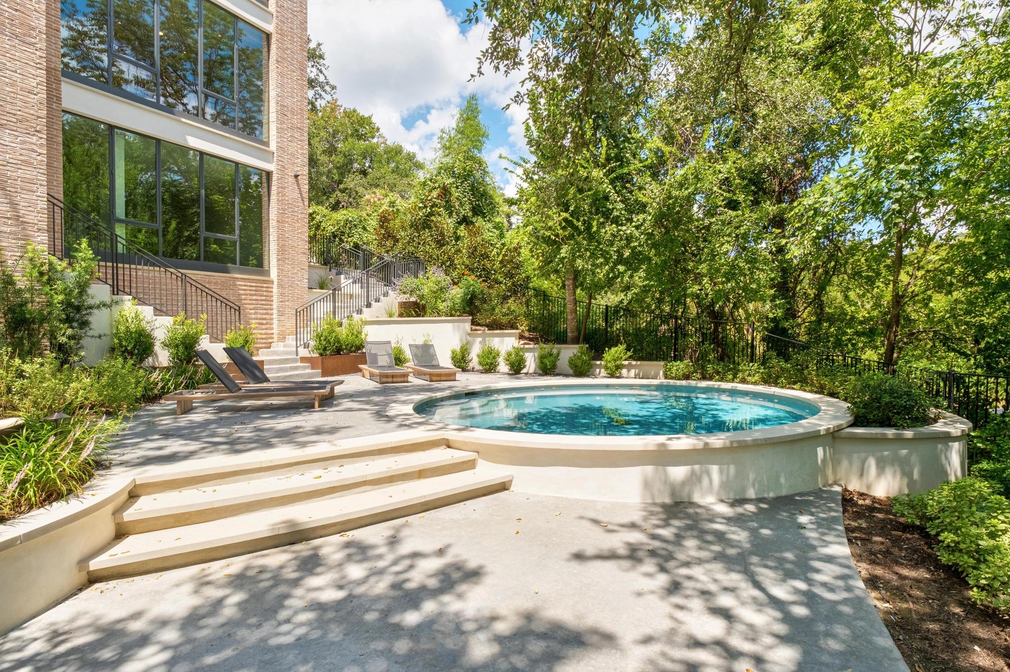 4500 River Wood CT