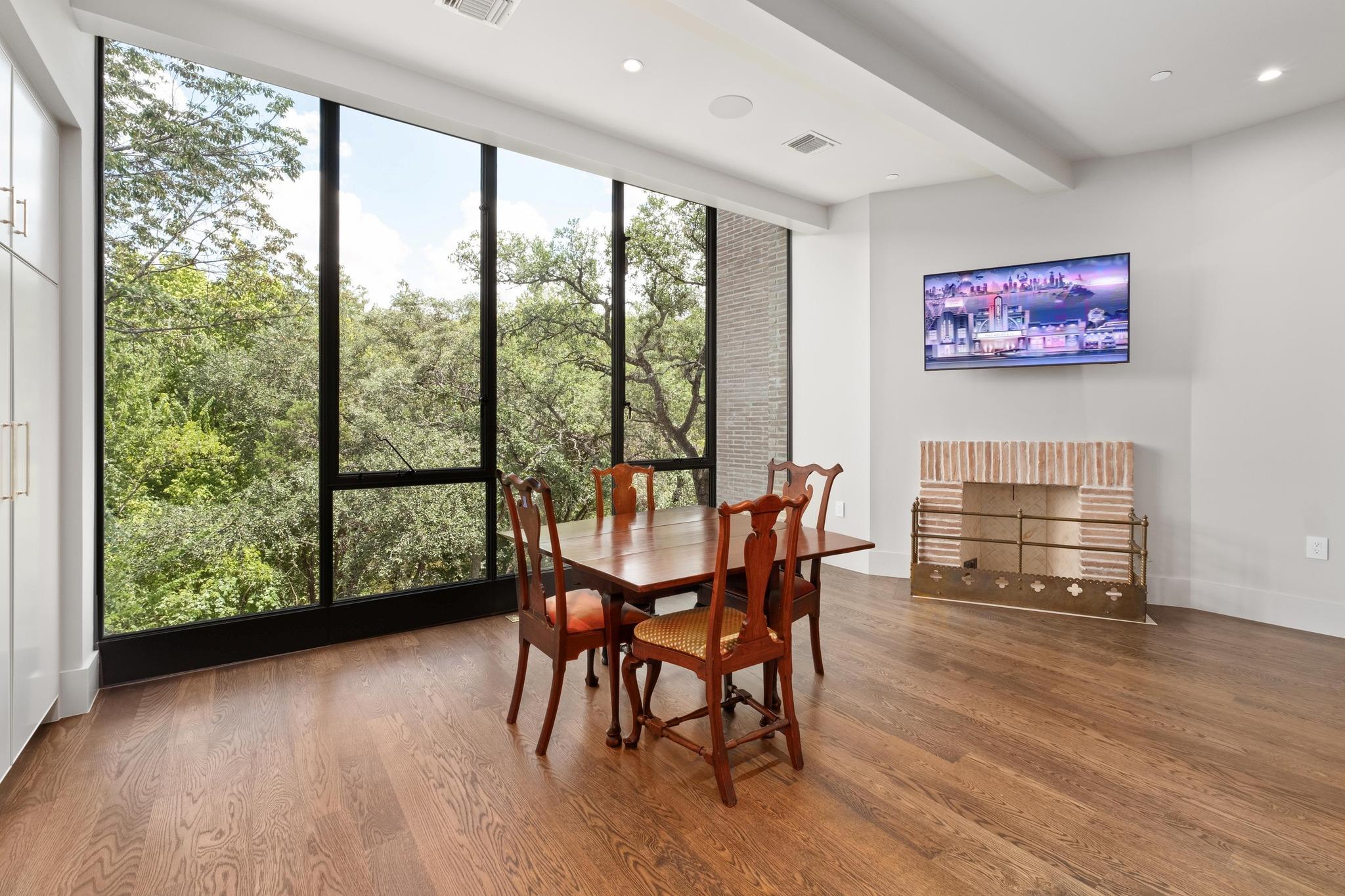 4500 River Wood CT