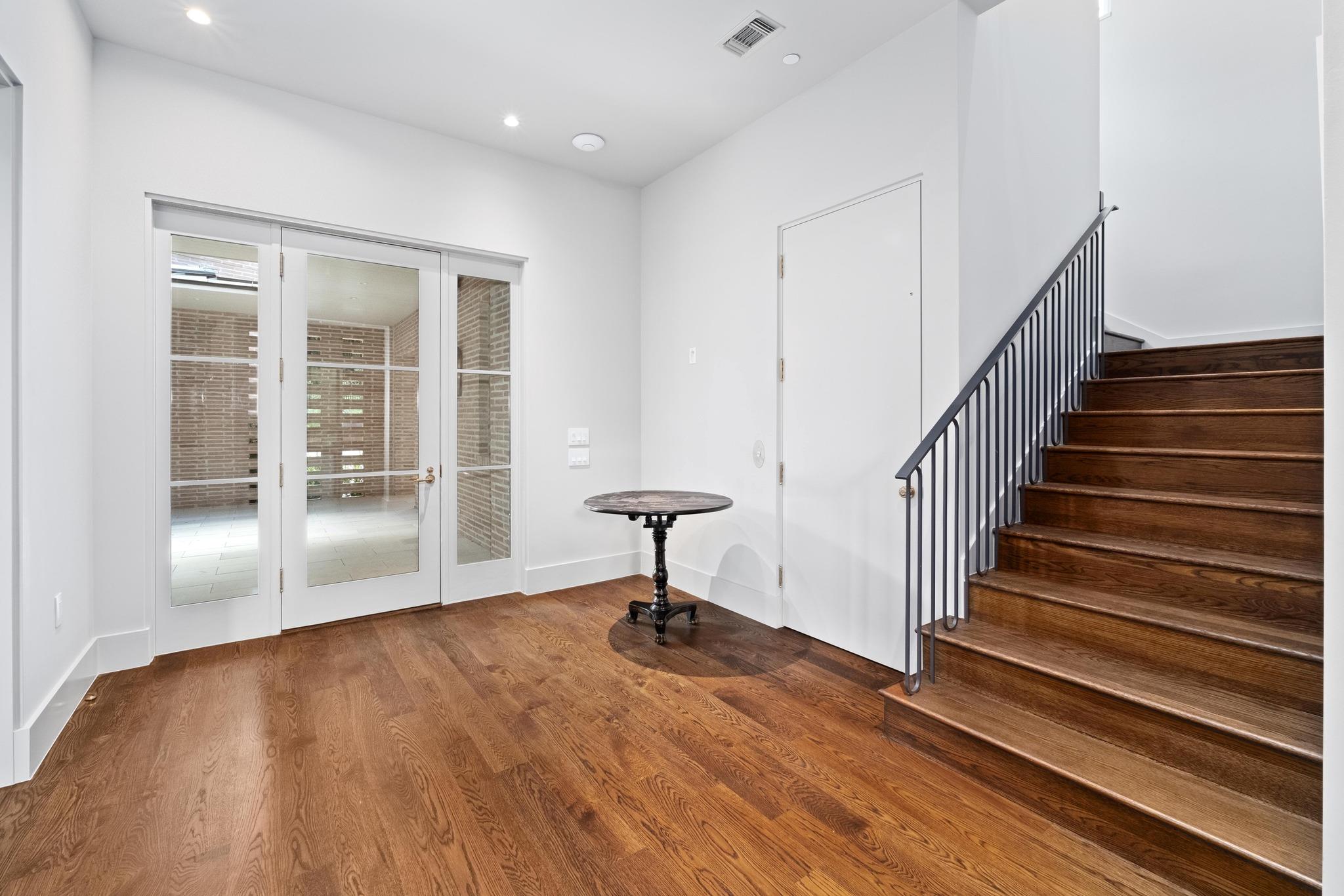 4500 River Wood CT