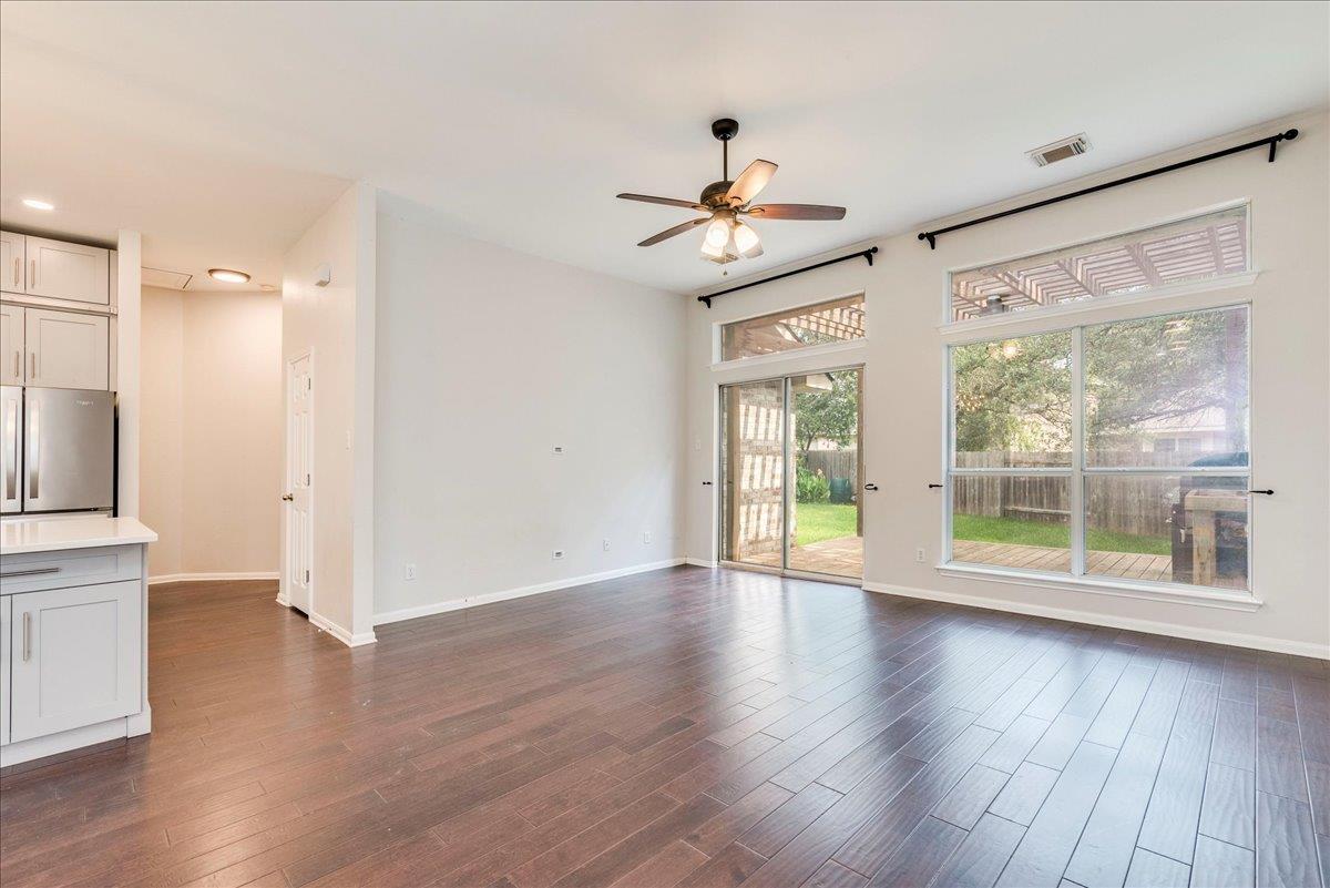 5712 Janabyrd LN