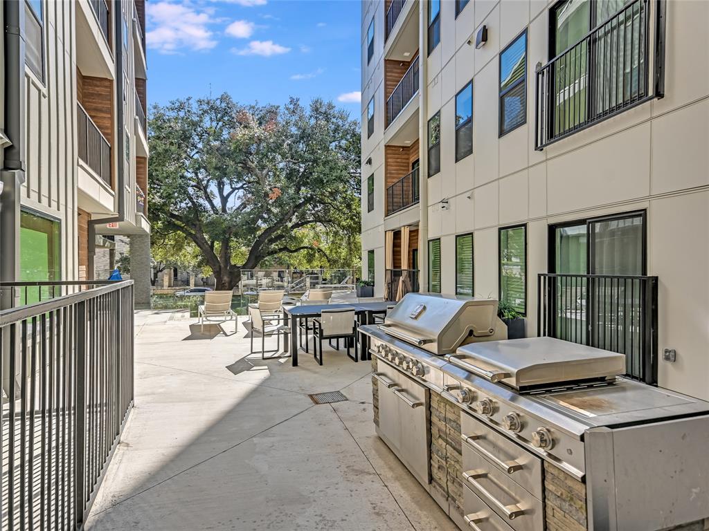 2500 Longview ST # 223