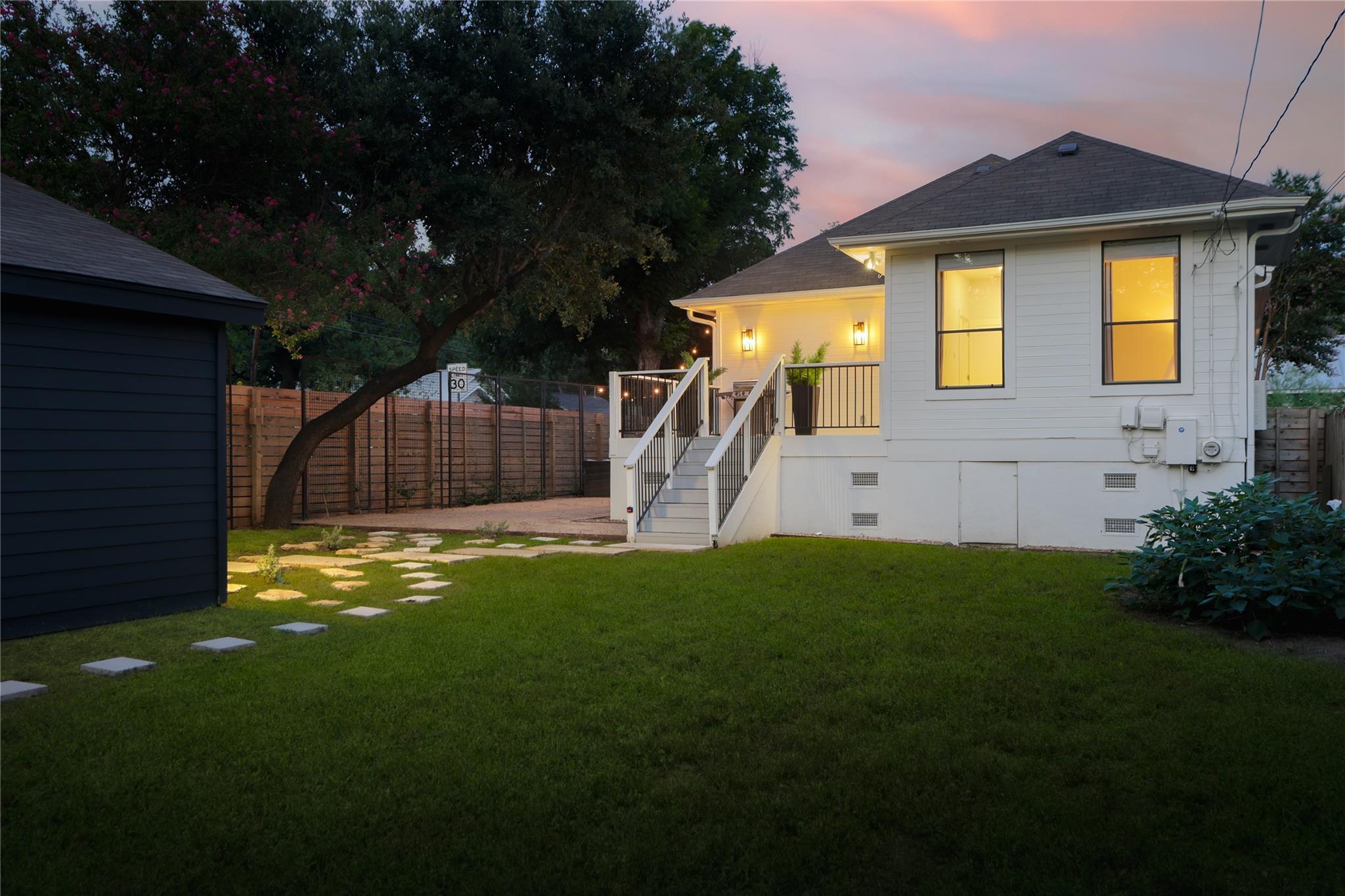 1018 Shelley Ave