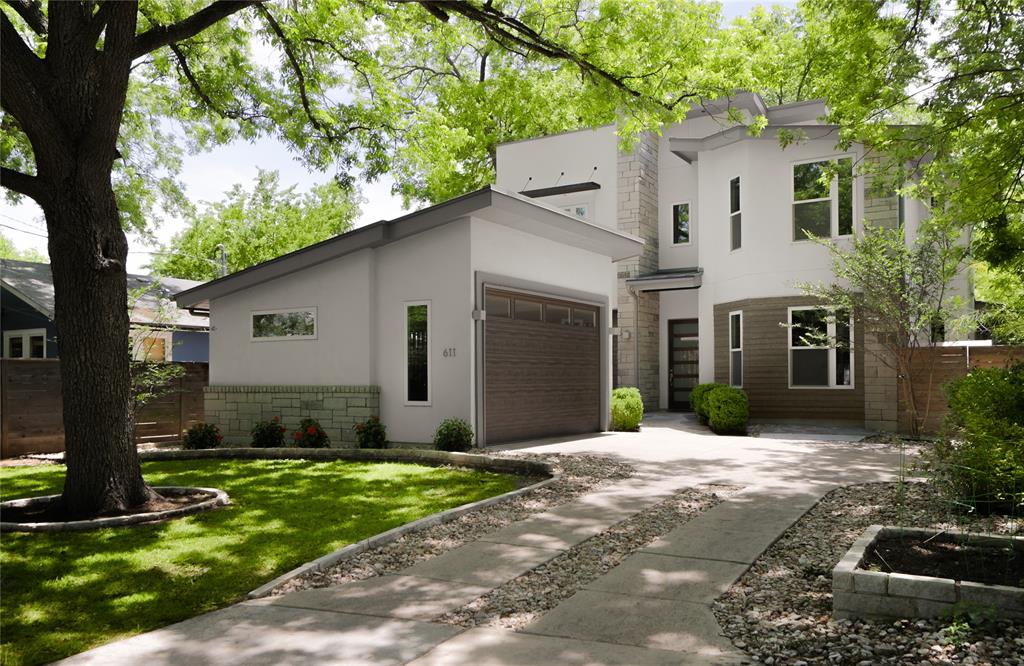 611 Fletcher ST