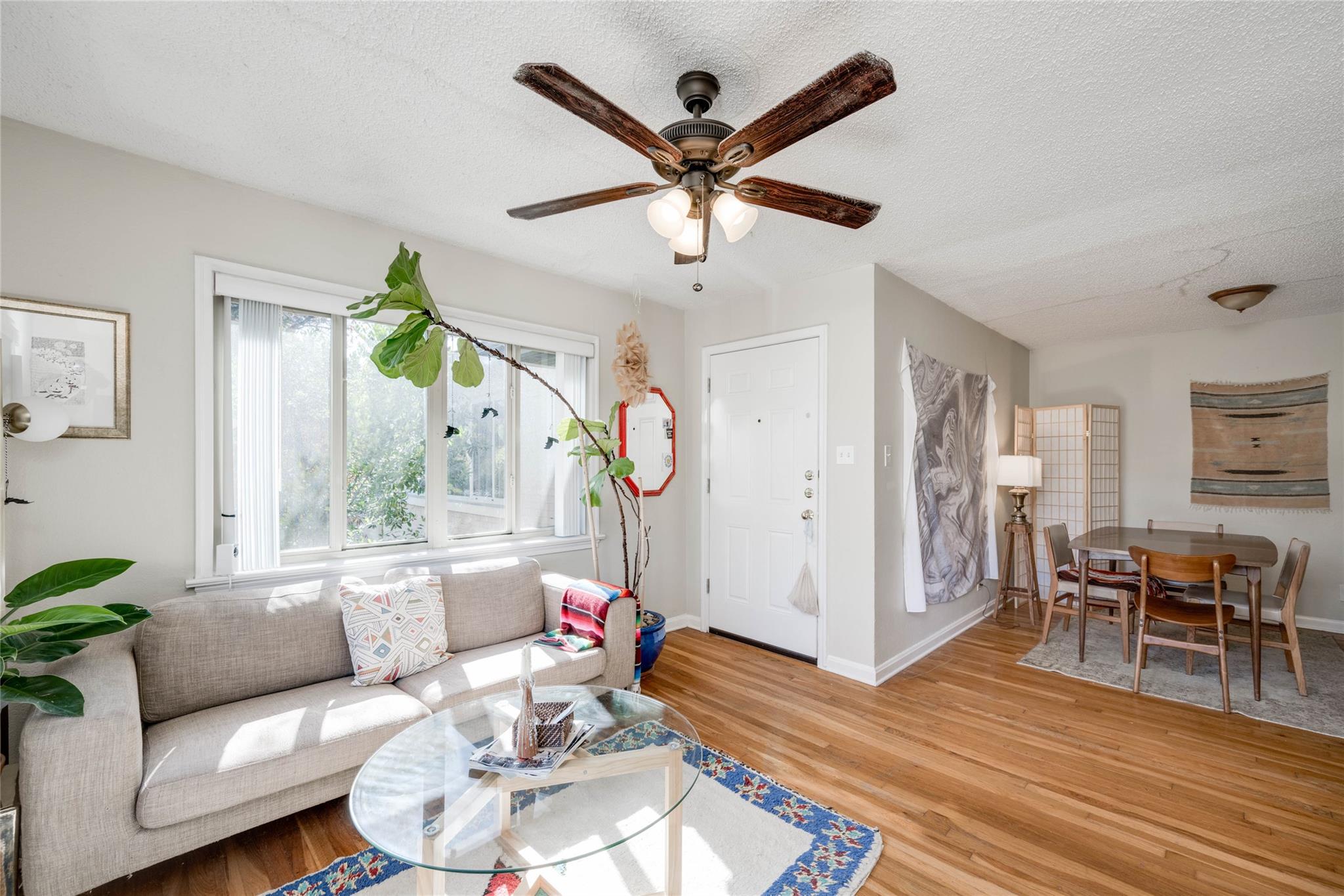 1409 Enfield RD