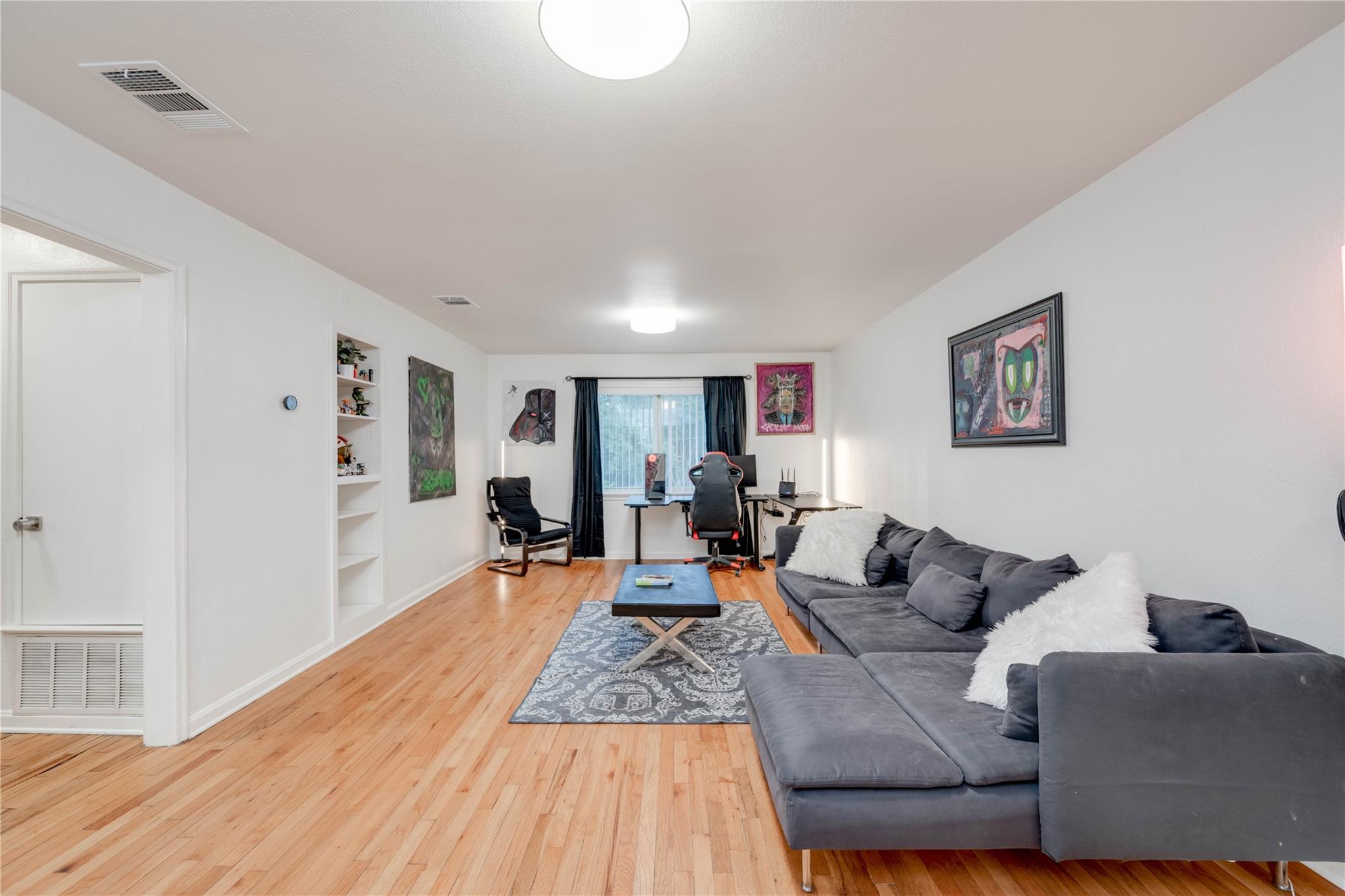1409 Enfield RD