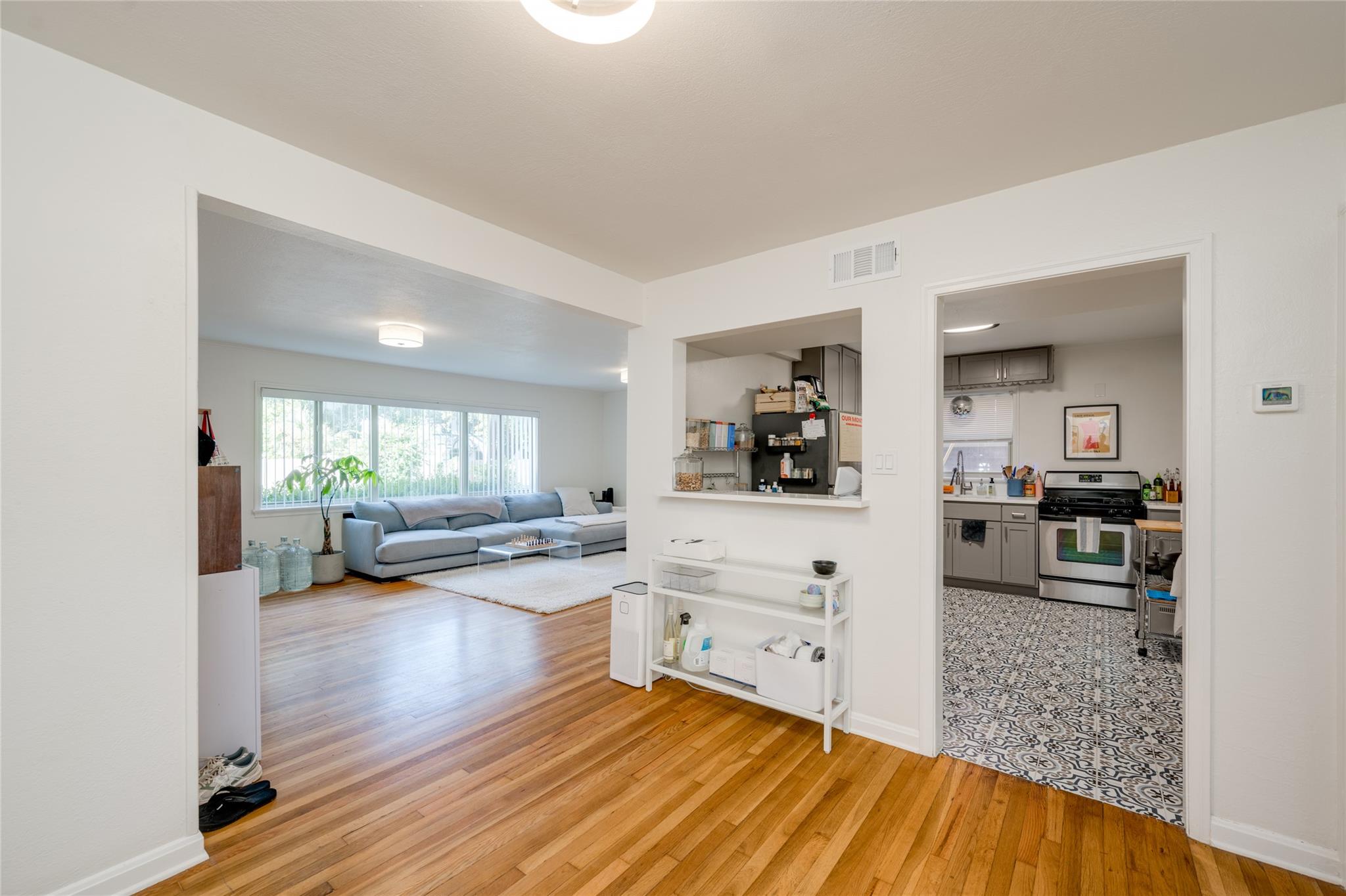 1409 Enfield RD