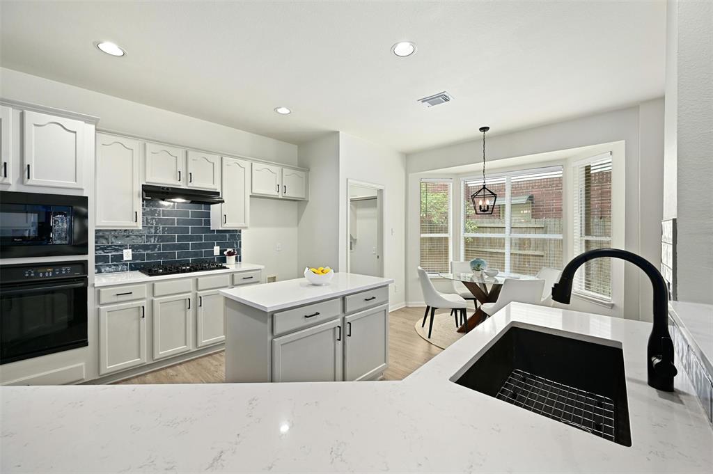 6405 Salcon Cliff DR