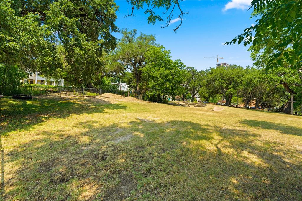 1500 Rio Grande, TRACT D ST