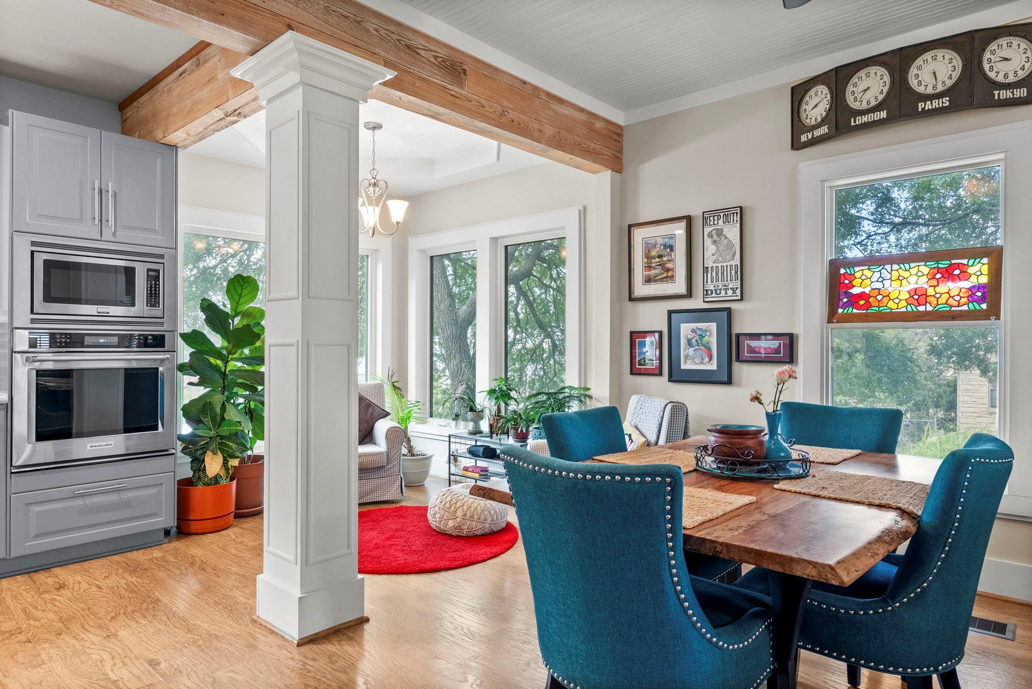407 Crestview DR