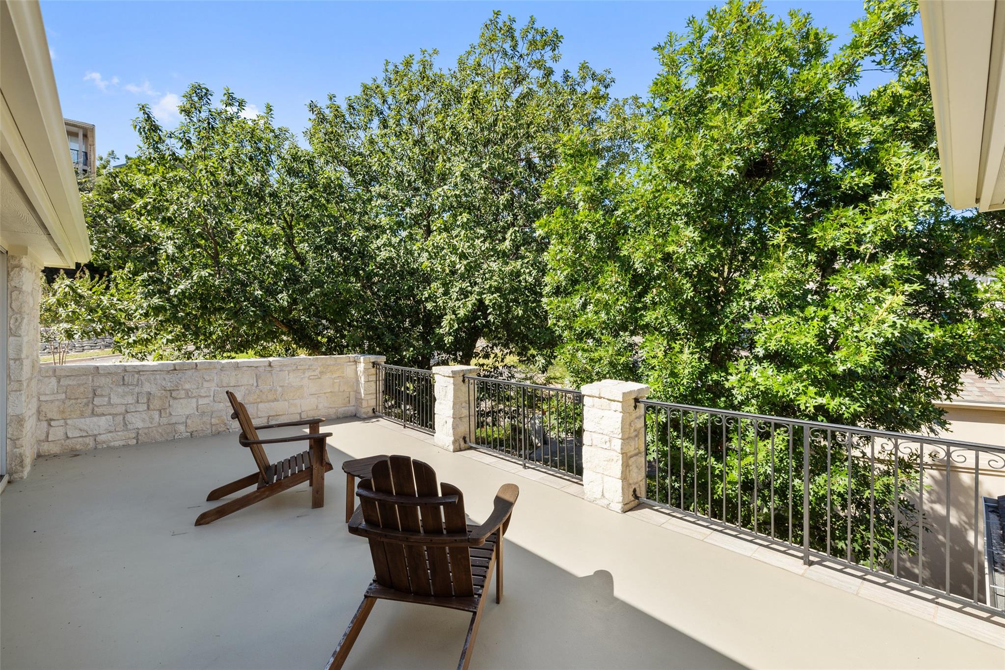 7114 Las Ventanas DR