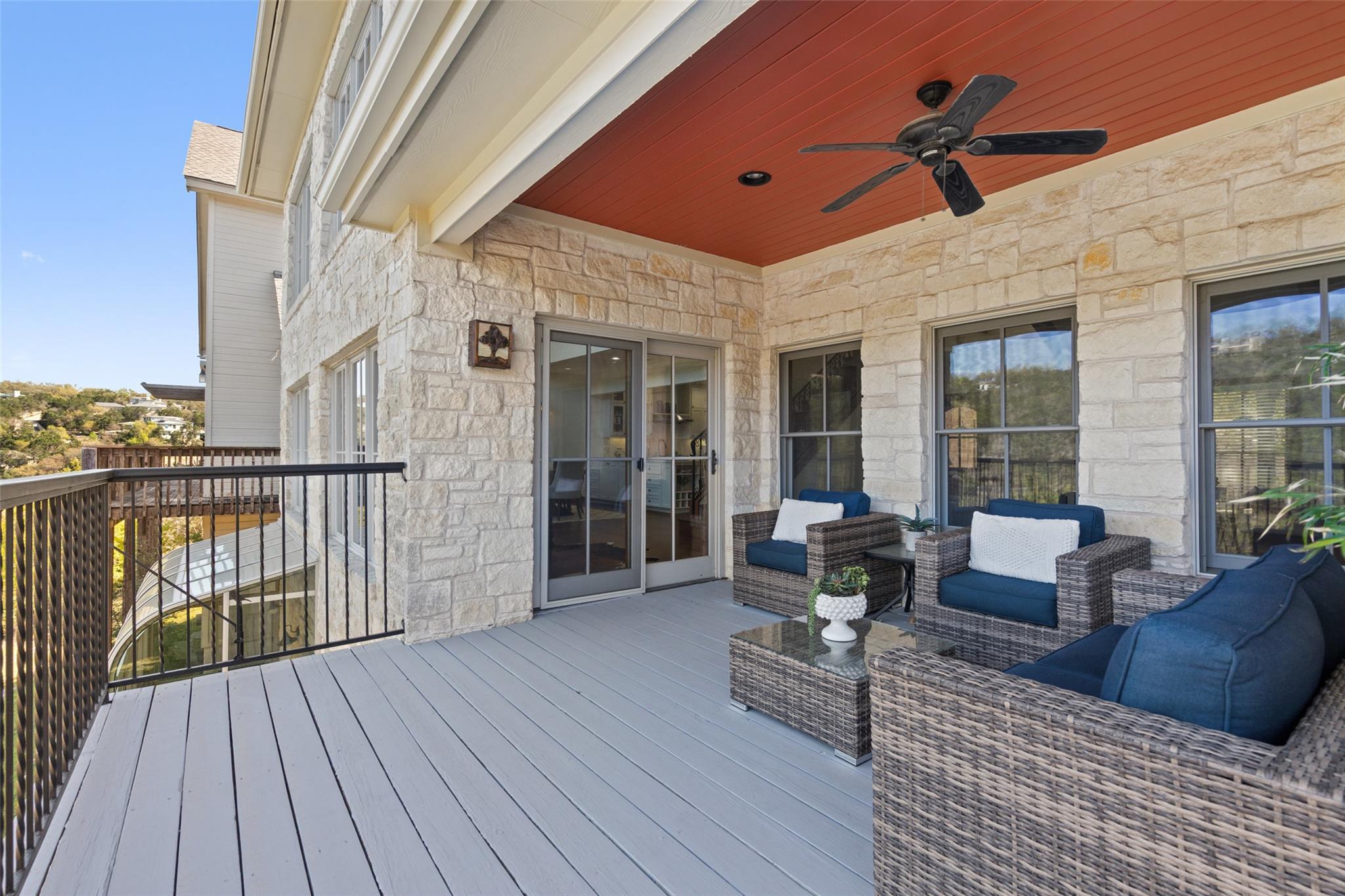 7114 Las Ventanas DR