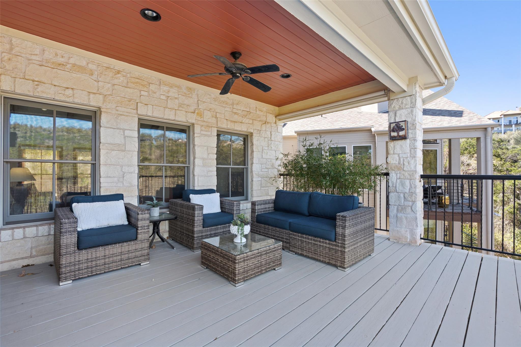 7114 Las Ventanas DR