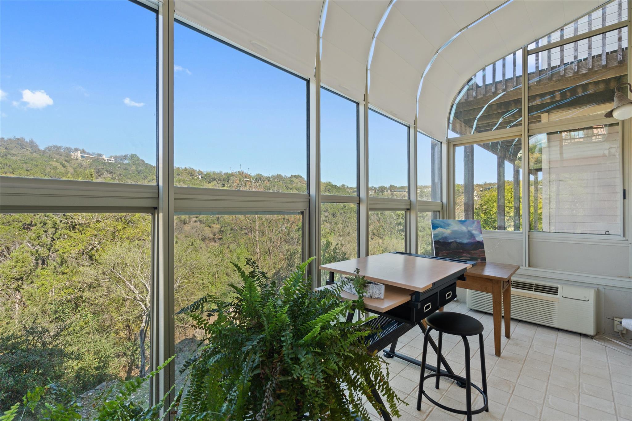 7114 Las Ventanas DR