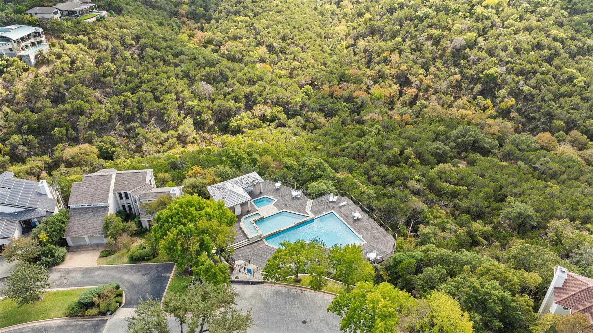 7114 Las Ventanas DR