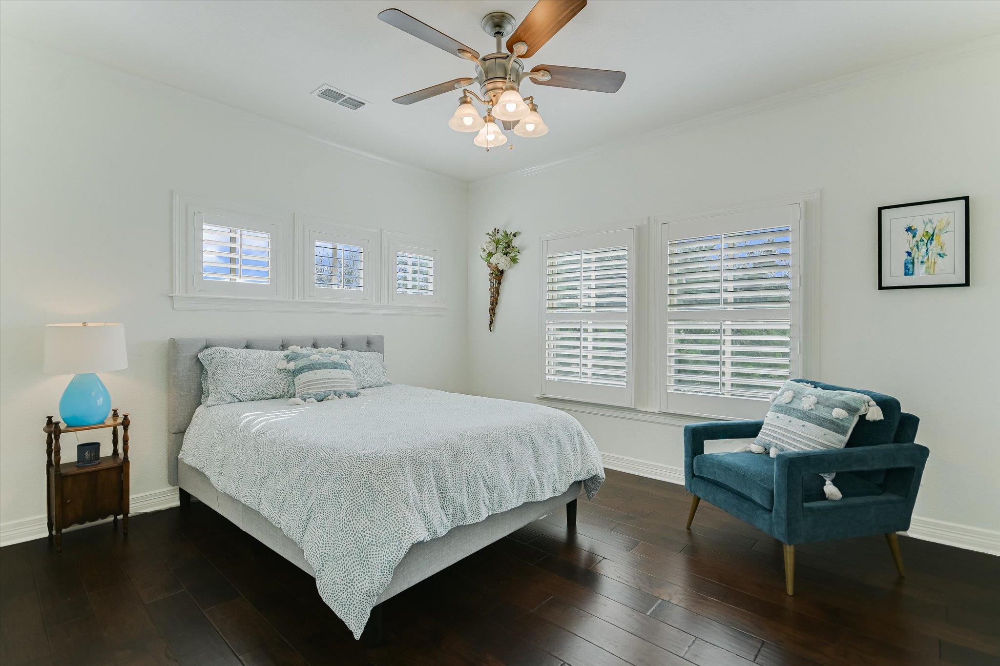 2901 Maravillas LOOP