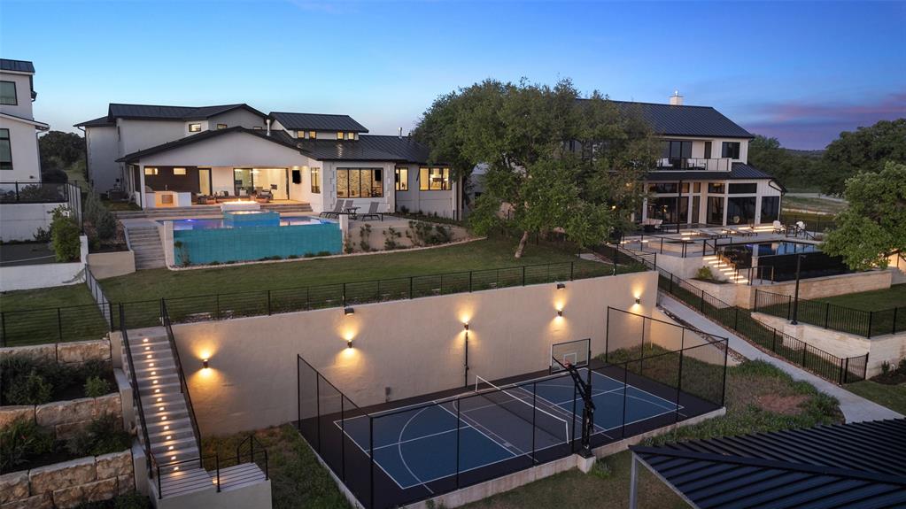 217 Houdini WAY