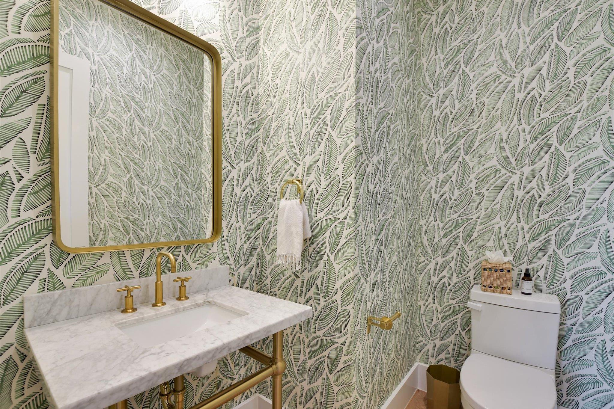 119 Victorian Gable DR