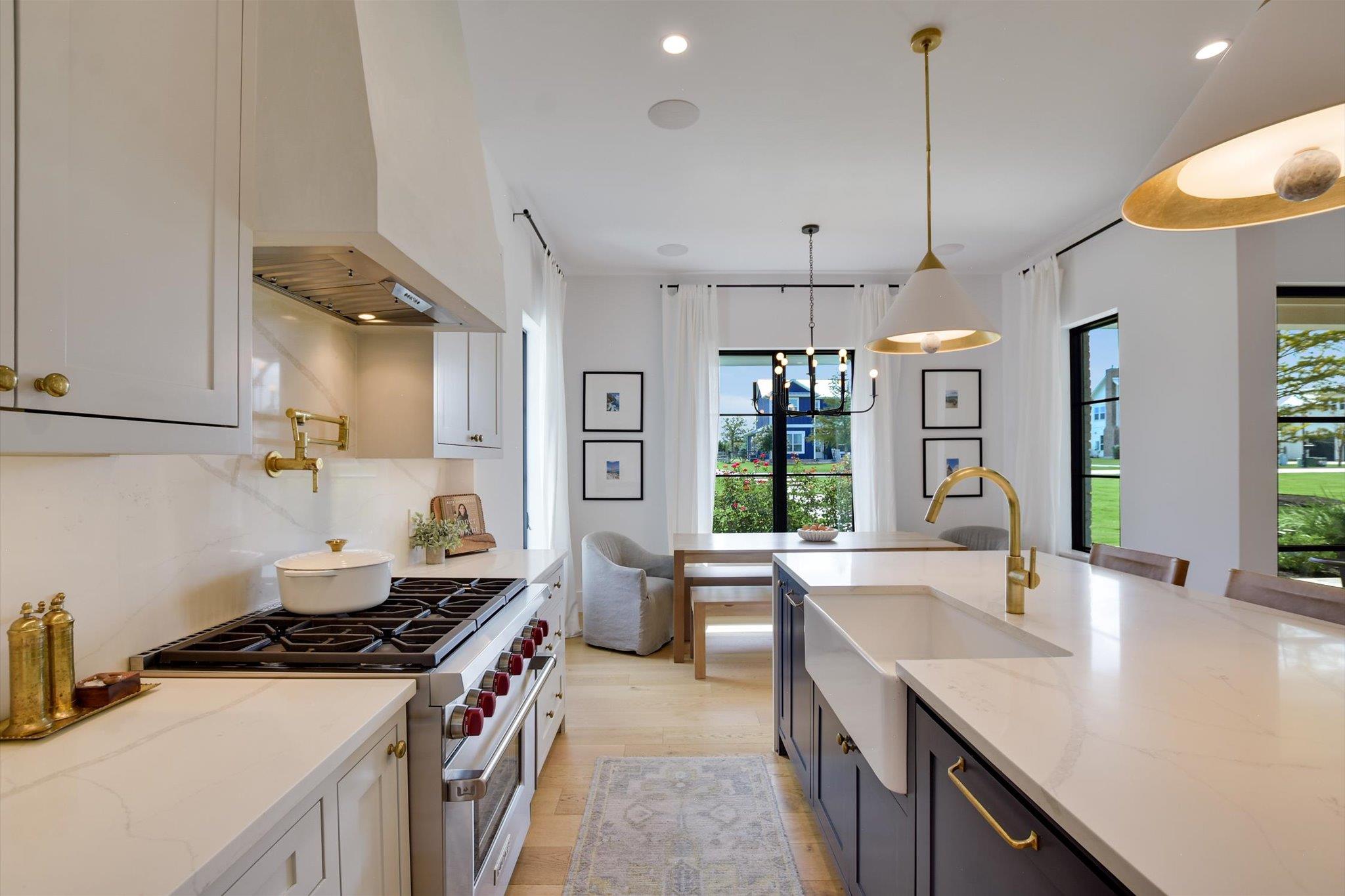 119 Victorian Gable DR