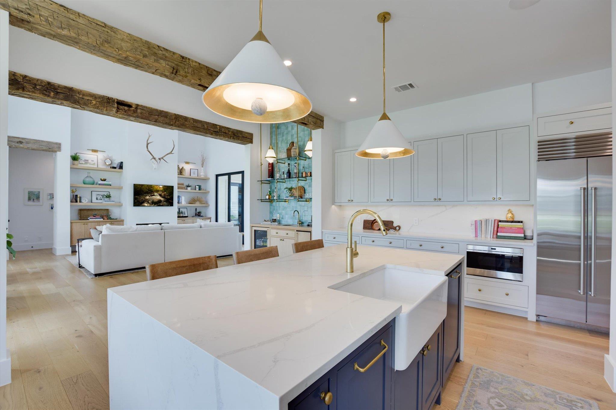 119 Victorian Gable DR