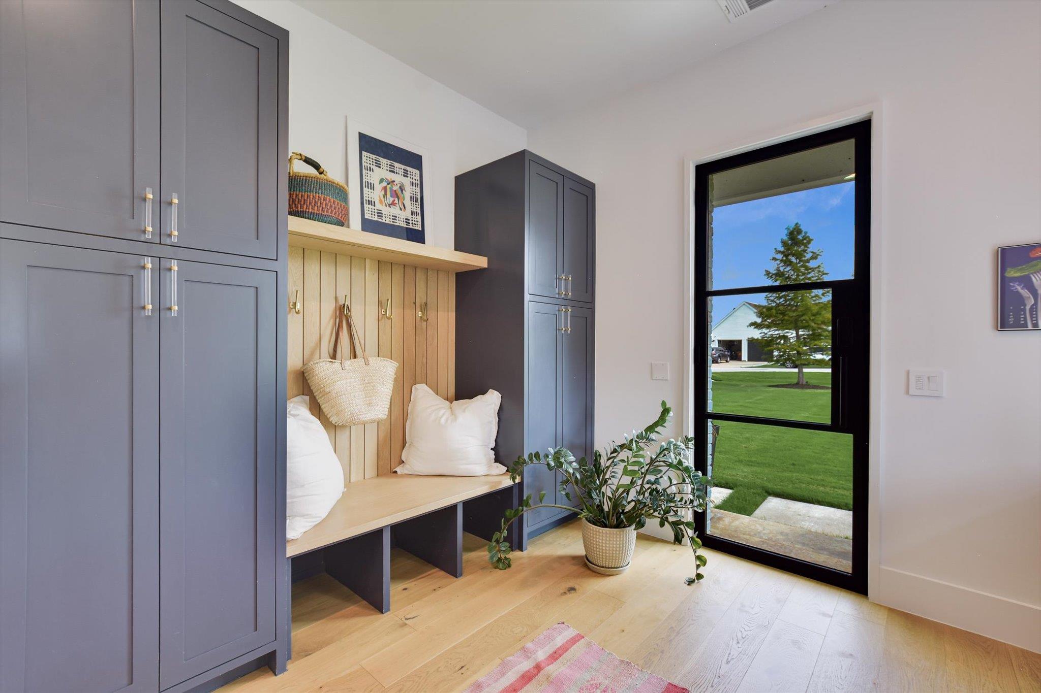 119 Victorian Gable DR