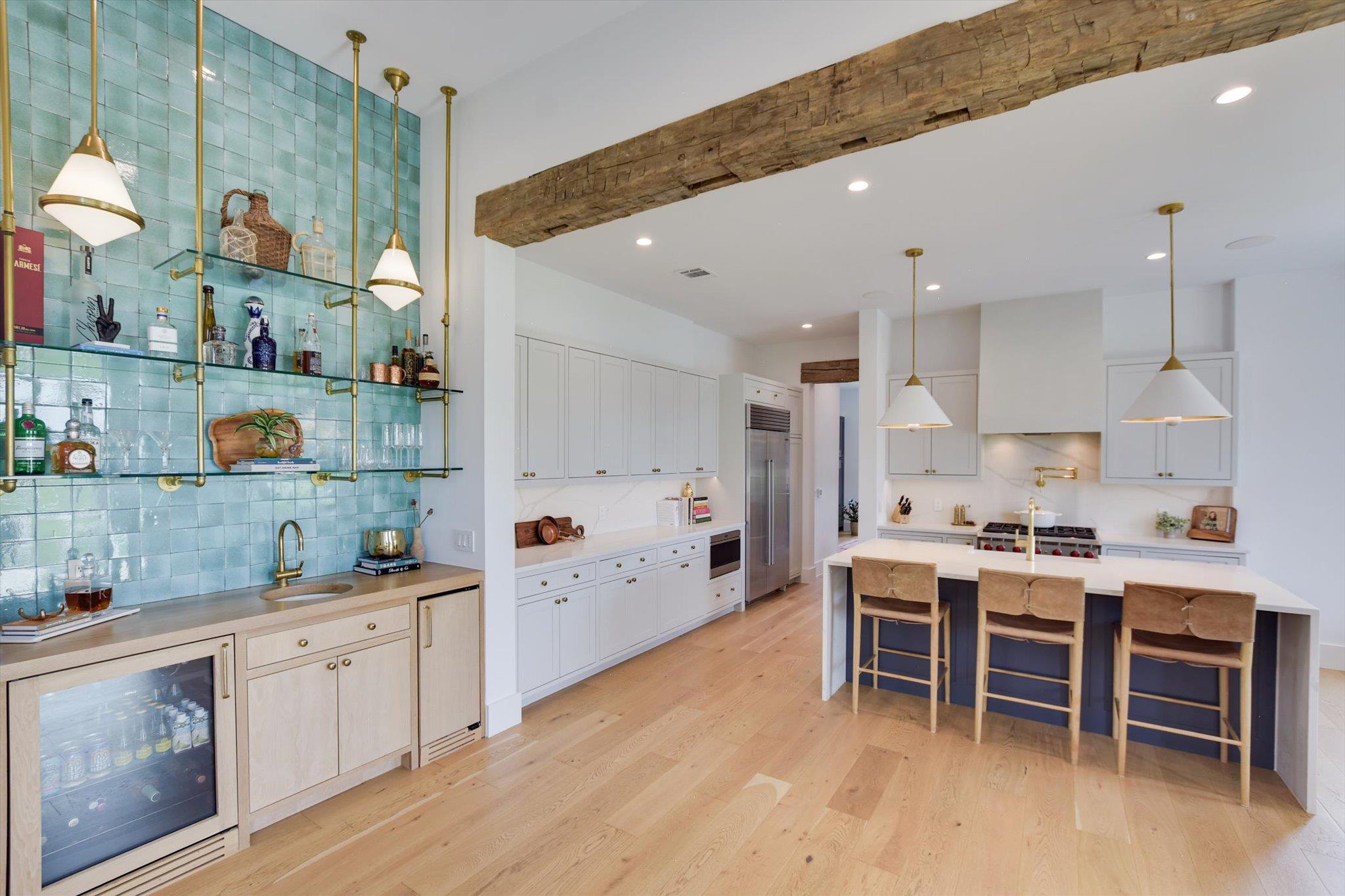 119 Victorian Gable DR