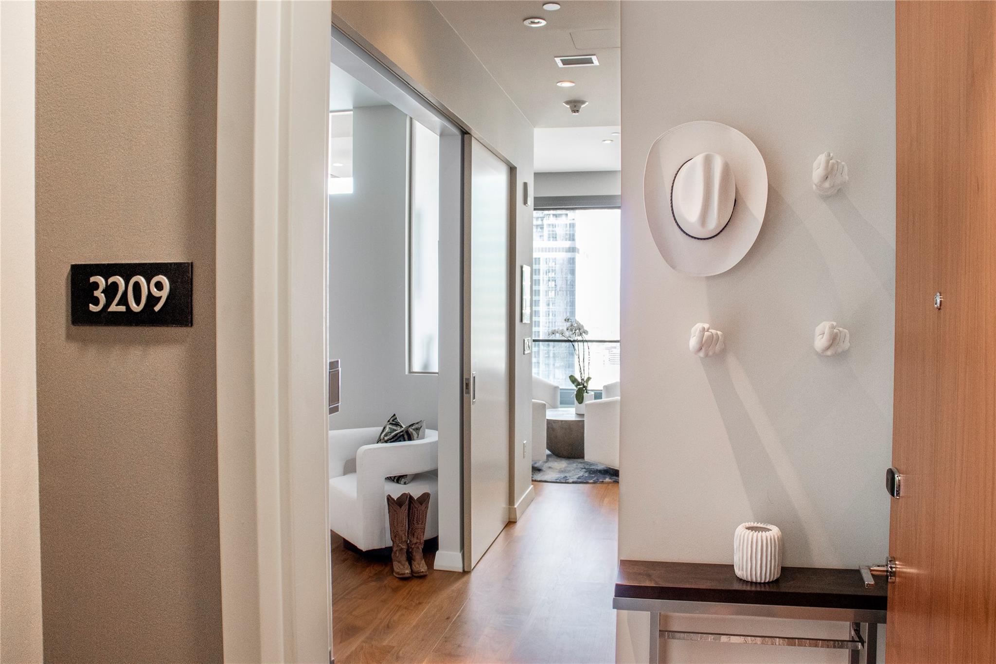 210 Lavaca ST # 3209