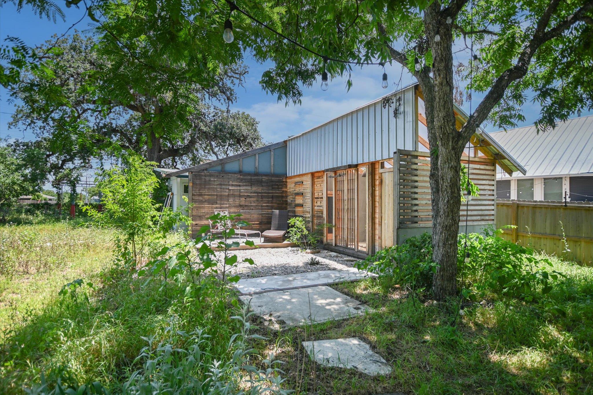 TBD Rosewood Ave