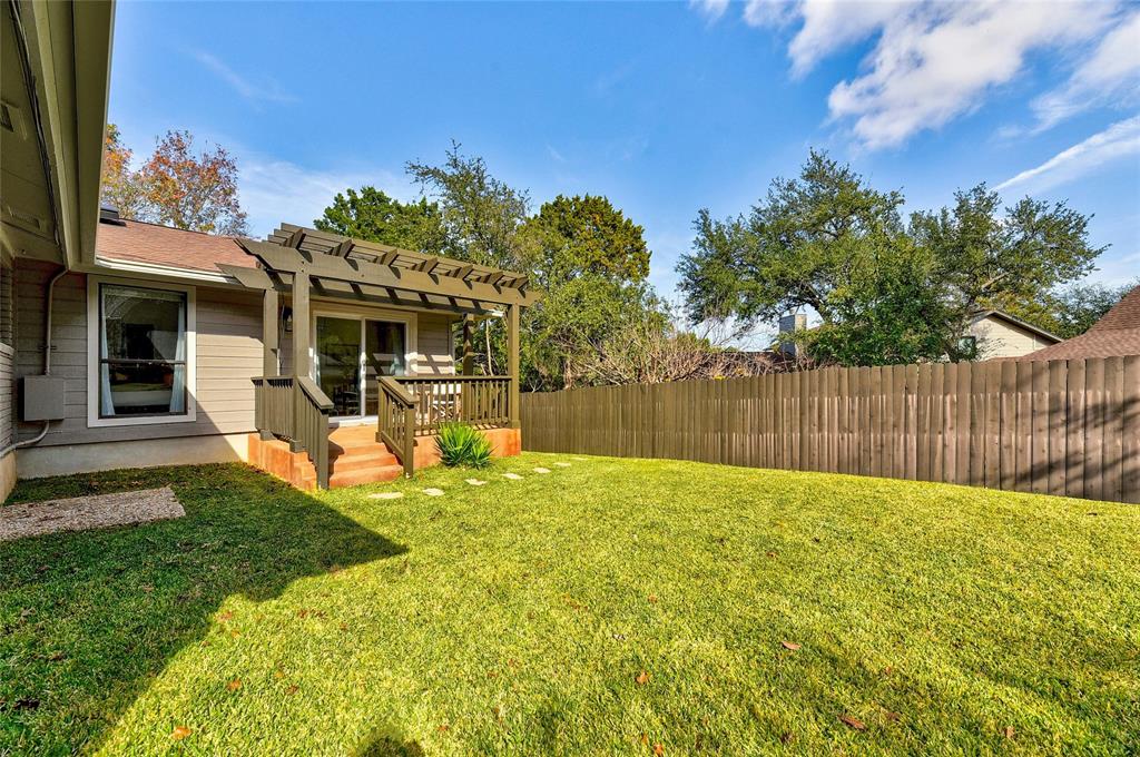 1601 Scottish Woods TRL