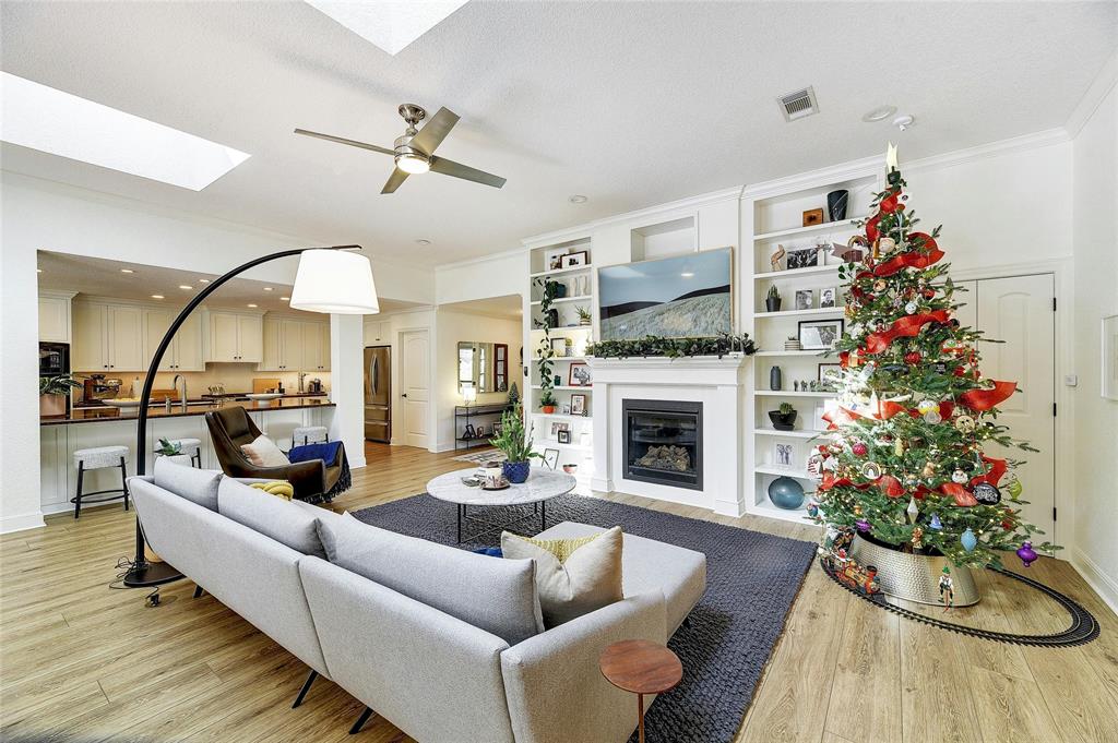 1601 Scottish Woods TRL