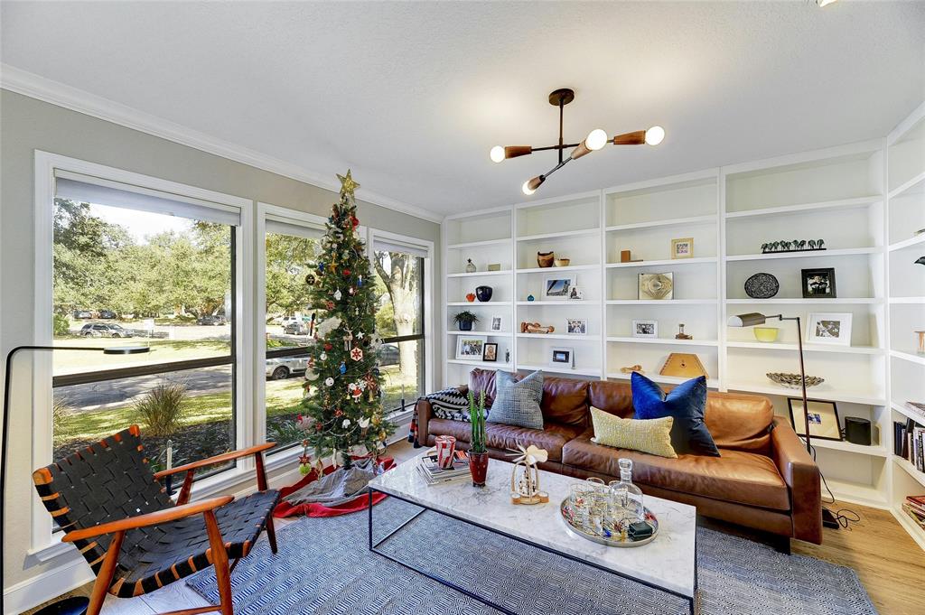 1601 Scottish Woods TRL